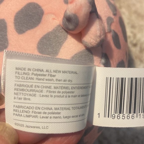 Squishmallows Aquitaine Pink and Gray pig. 5 in. NWT. 2025. - Picture 6 of 6